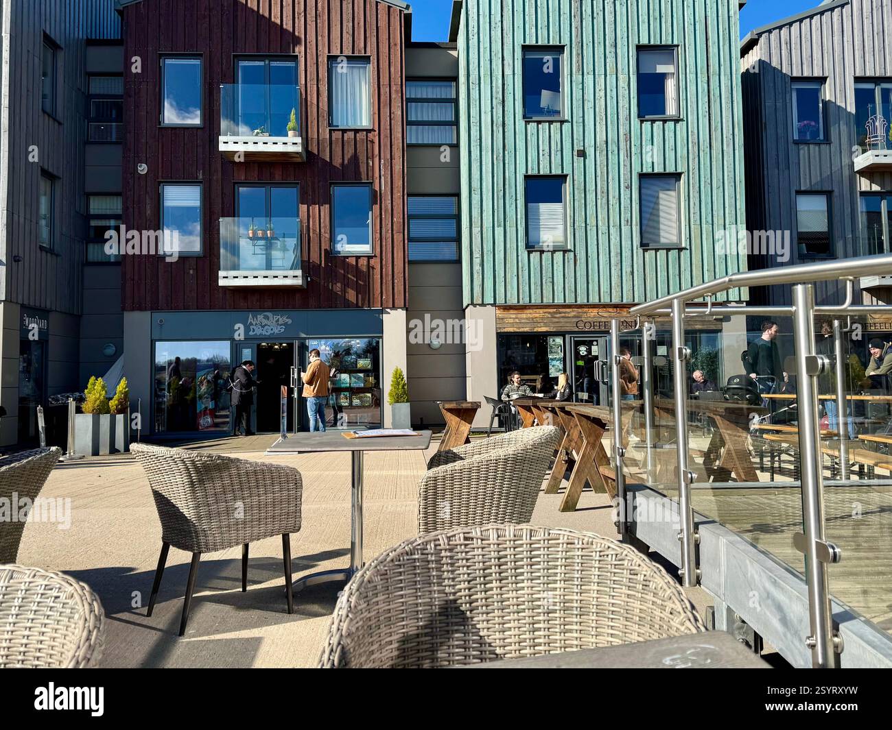 Woodbridge, Suffolk, 1 March 2025 : Bright sunny Saturday lunch time at Whisstocks yard. Woodbridge was recently dubbed Happiest town in England. - Smartphone Captured Stock Image