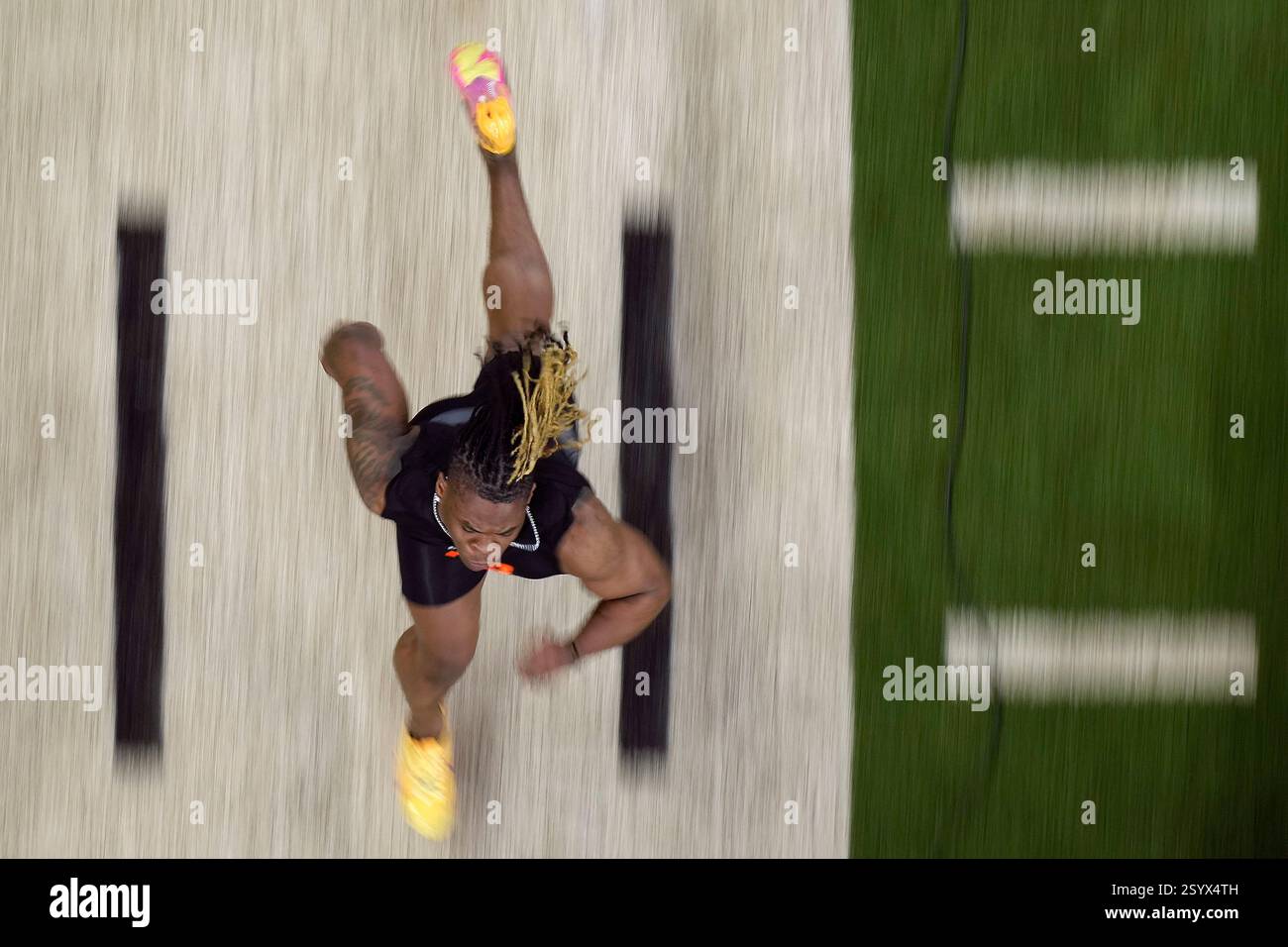 Ohio State running back Quinshon Judkins runs in the 40-yard dash at ...