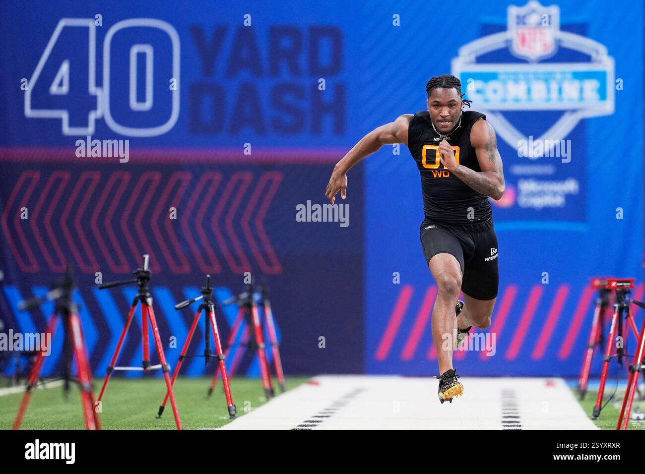Missouri Wide Receiver Luther Burden III Runs The 40 Yard Dash At The Missouri Wide Receiver Luther Burden Iii Runs The 40 Yard Dash At The Nfl Football Scouting Combine In Saturday March 1 2025 Ap Photogeorge Walker Iv 2SYXRXR