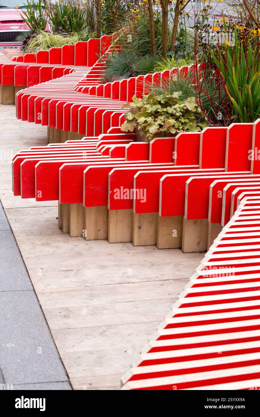 Fresh air bench on Tooley Street Stock Photo