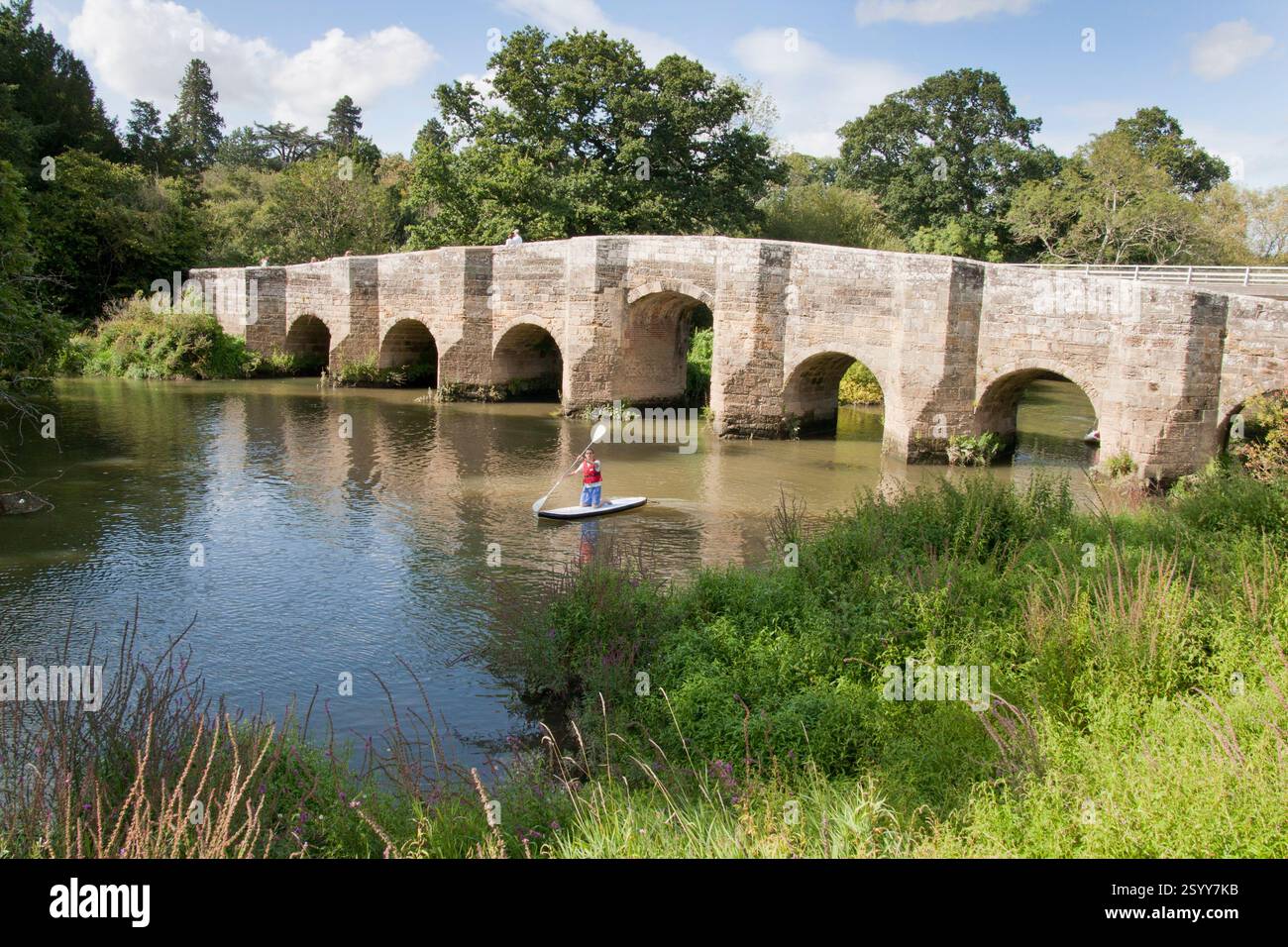 Stopham Bridge on the River Arun, thought to be the first medieval bridge in Sussex, Pulborough, West Sussex, England Stock Photo
