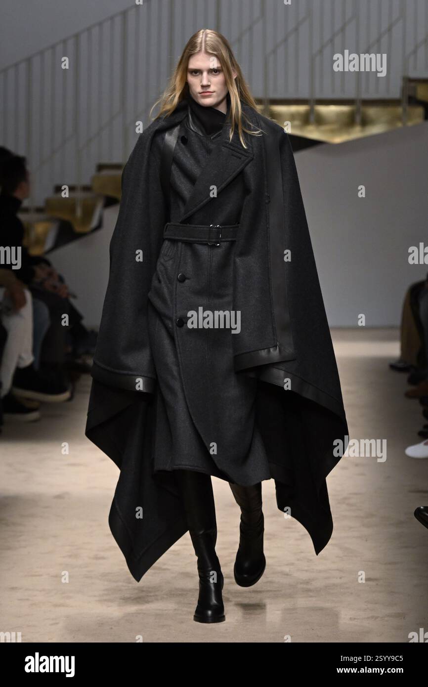 Model Bodine Van Galen walks on the runway during the Tods Ready to ...