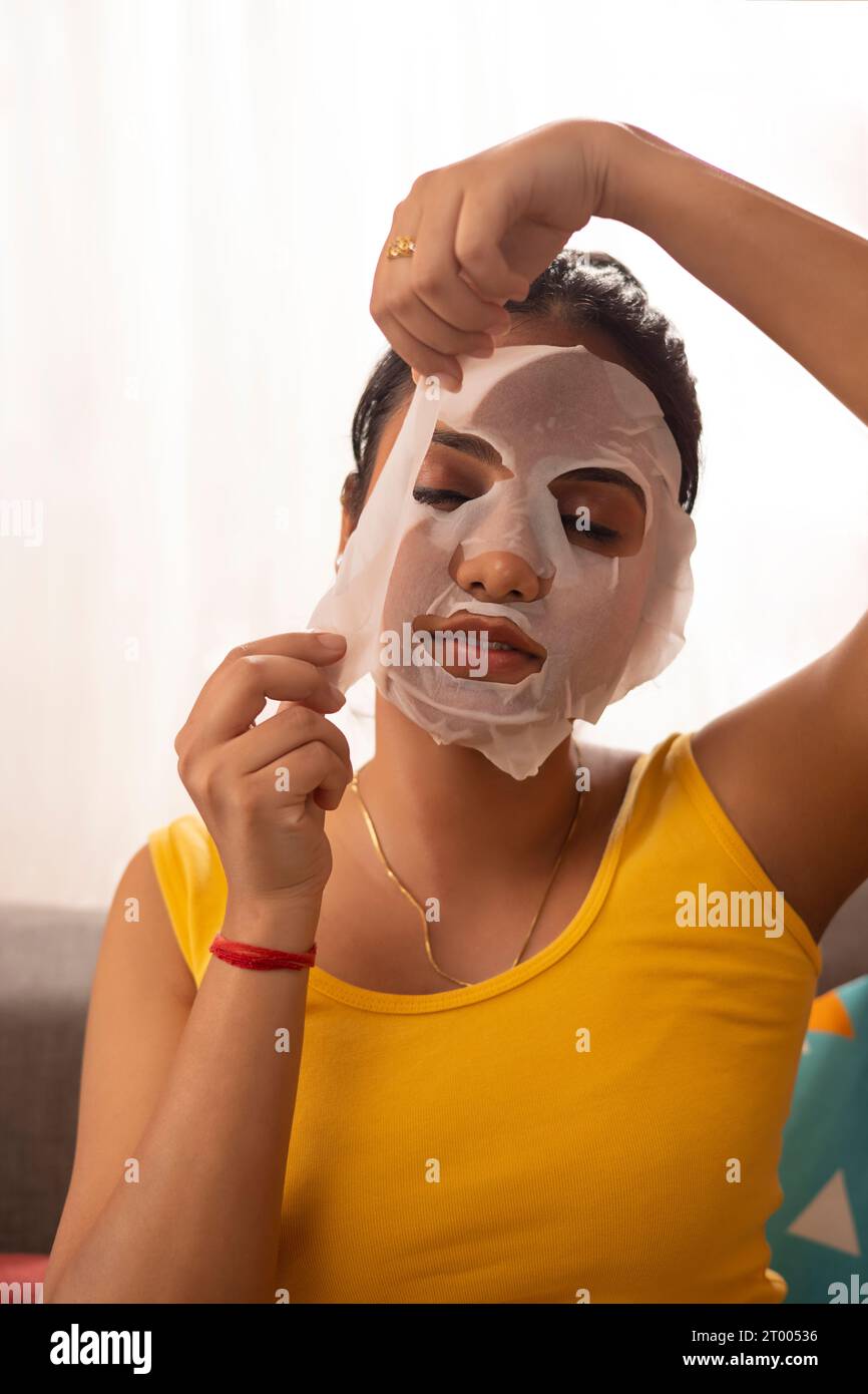 Peeling off colour hi-res stock photography and images - Alamy