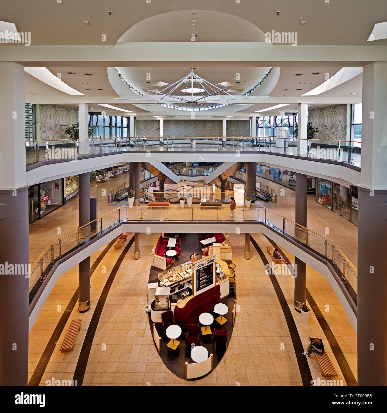 Shopping mall design hi-res stock photography and images - Alamy