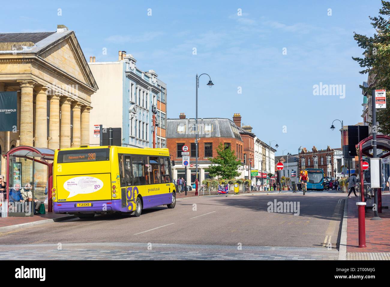 Bus buses shops shopping mount pleasant road civic quarter royal hires