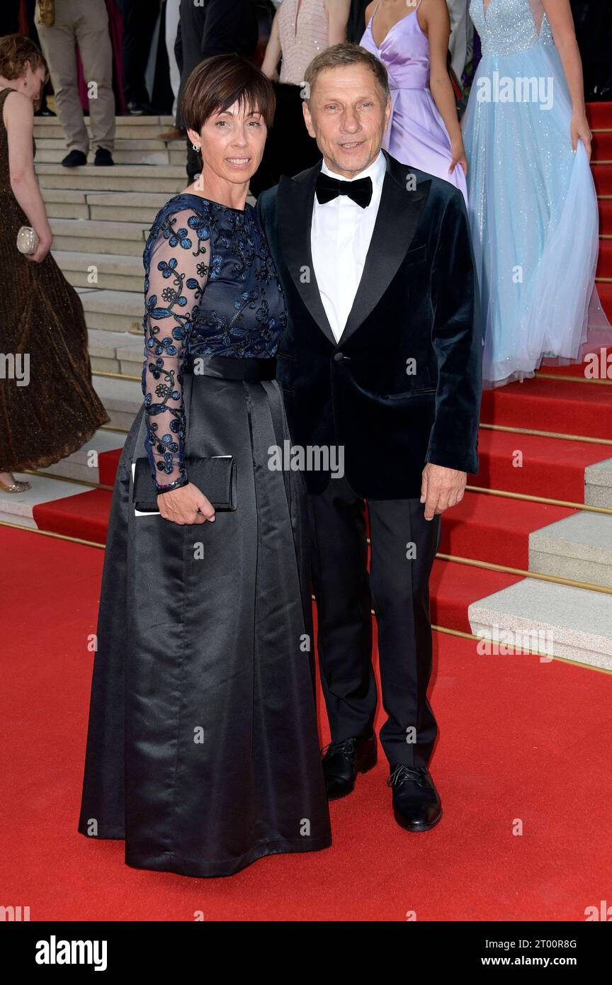 Richy Mller Mit Ehefrau Christl Stumhofer Beim 28. Leipziger Opernball 2023 In Der Oper Leipzig
