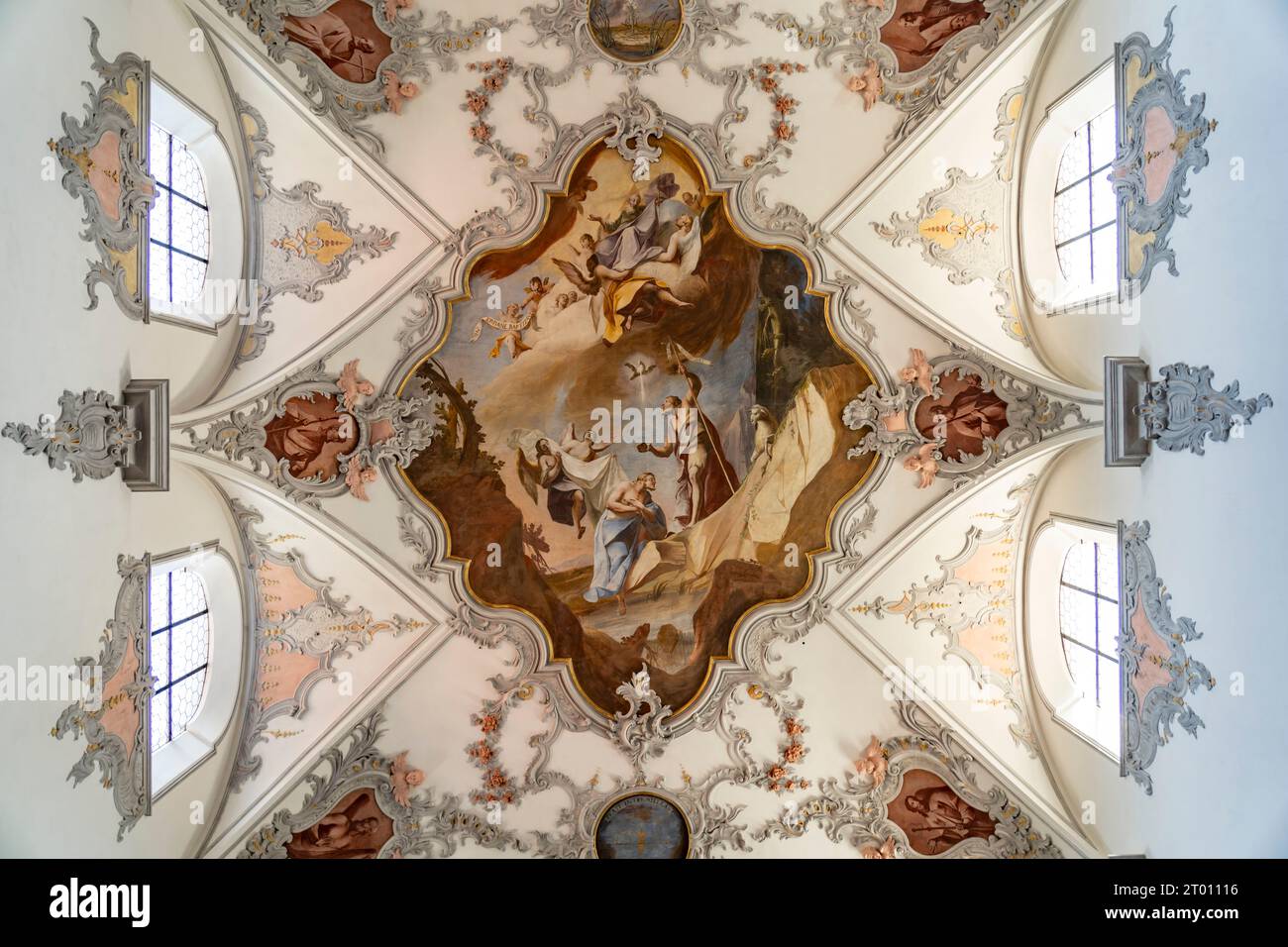 Deckenfresko im Innenraum der Stadtkirche Laufenburg, Aargau, Schweiz, Europa |   Ceiling fresco of the Laufenburg parish church, Laufenburg, Aargau, Stock Photo