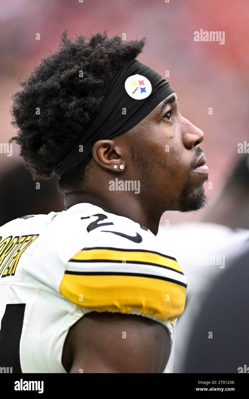 Pittsburgh Steelers cornerback Joey Porter Jr. (24) looks on during an