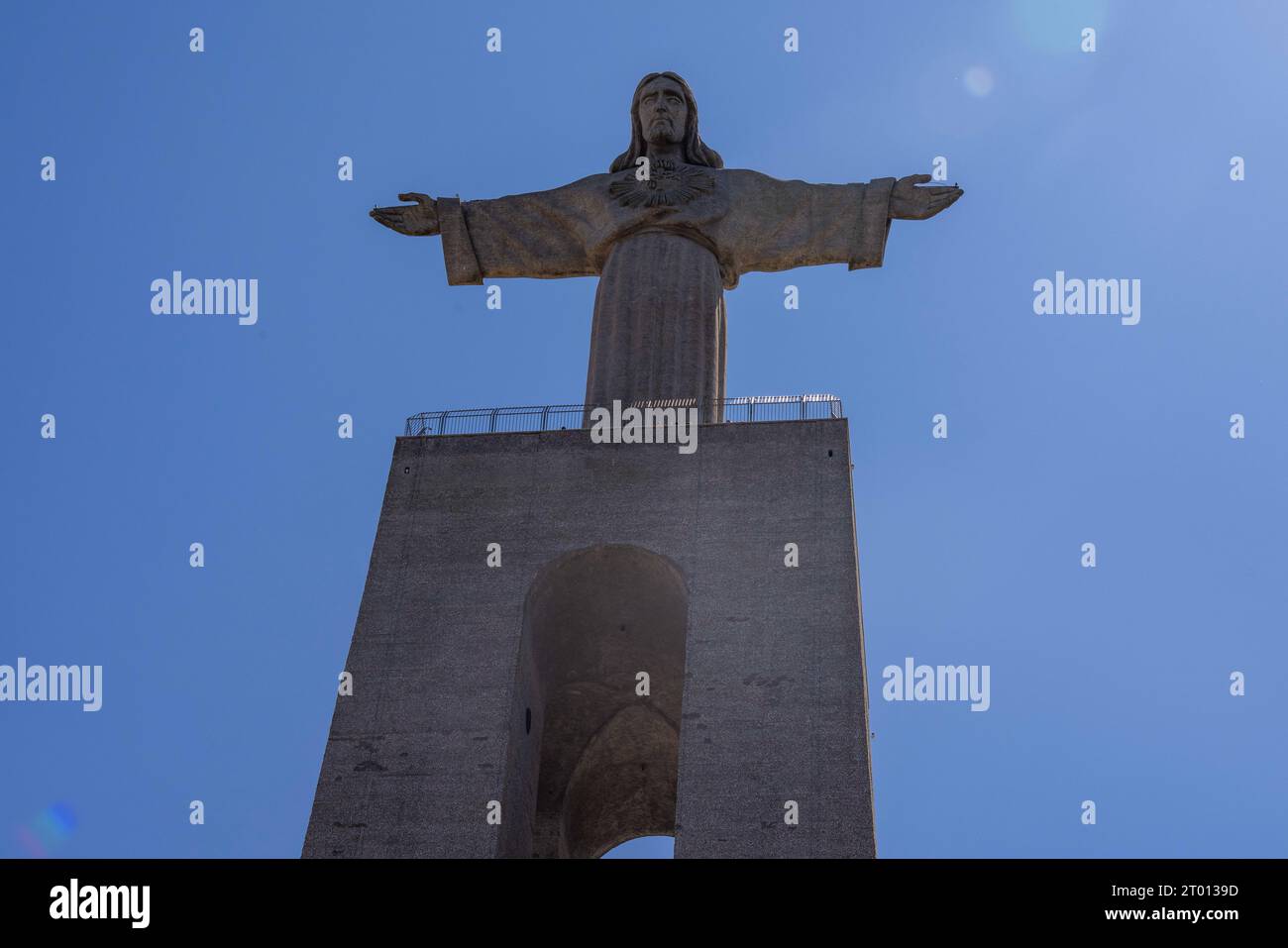 Cristo rey monument hi-res stock photography and images - Alamy