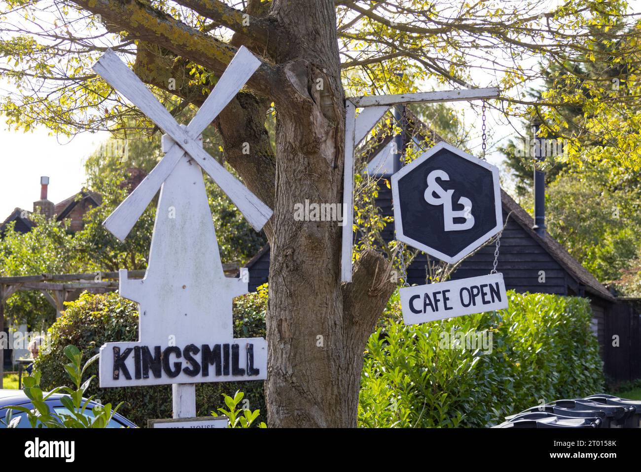 Ashford, Kent, UK. 3rd Oct, 2023. Residents in the Kingsnorth district
