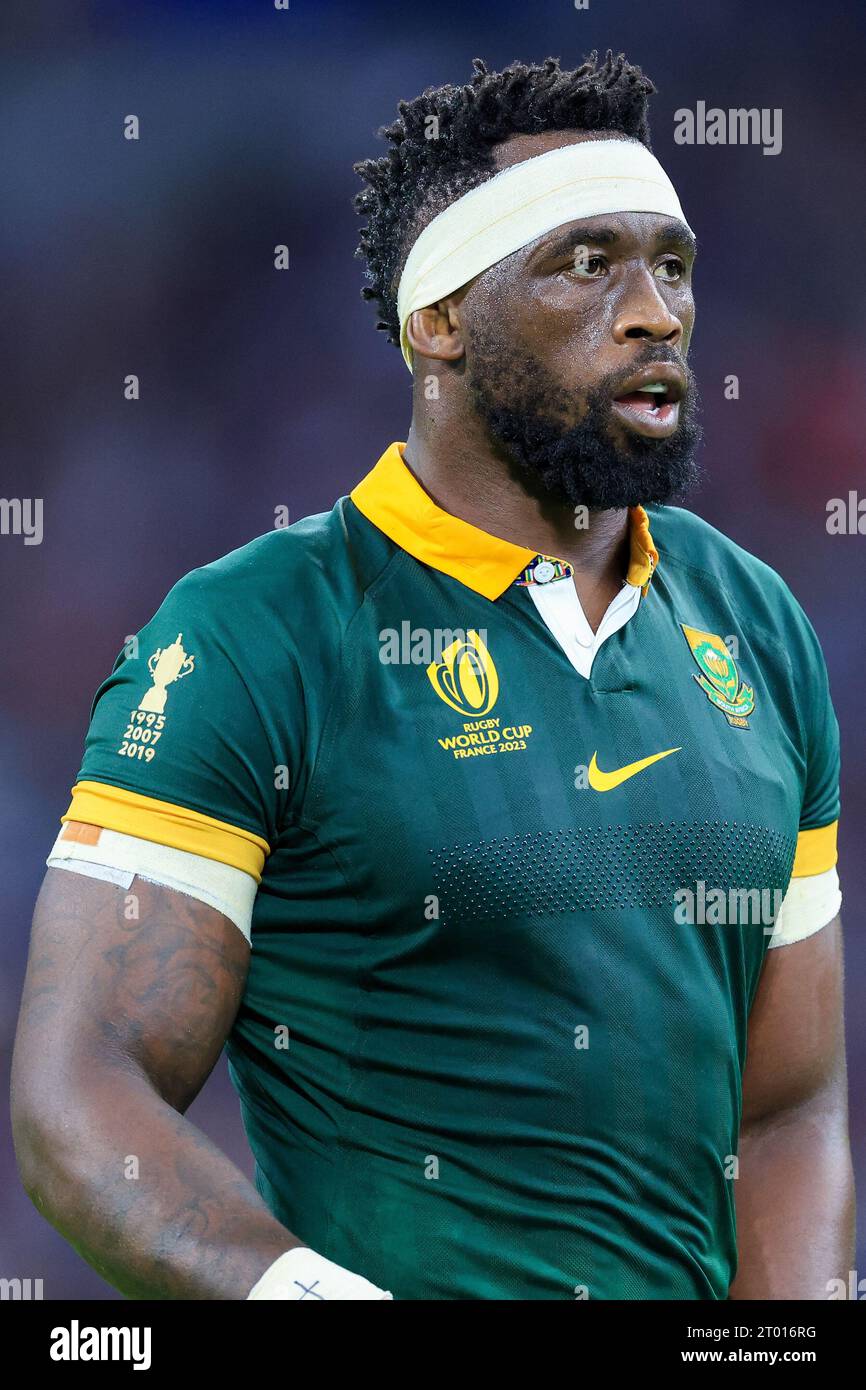 Siya Kolisi #6 of South Africa during the Rugby World Cup match between ...
