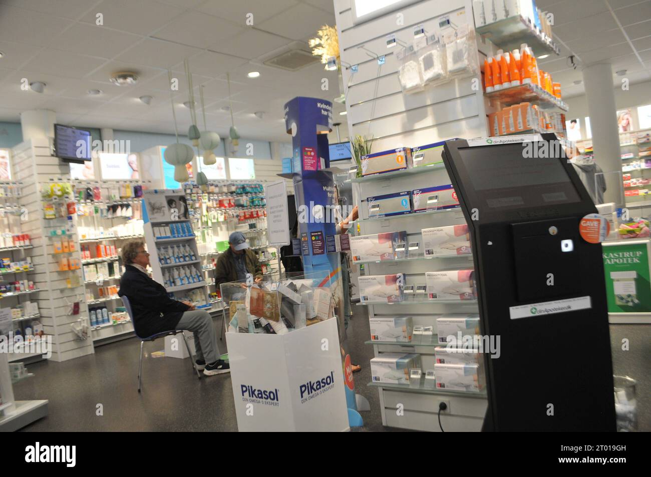 Copenhagen/Denmark/03 Oct.r 2023/danish state officer through pharmacy