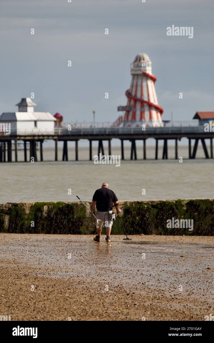 Gold detector hires stock photography and images Alamy