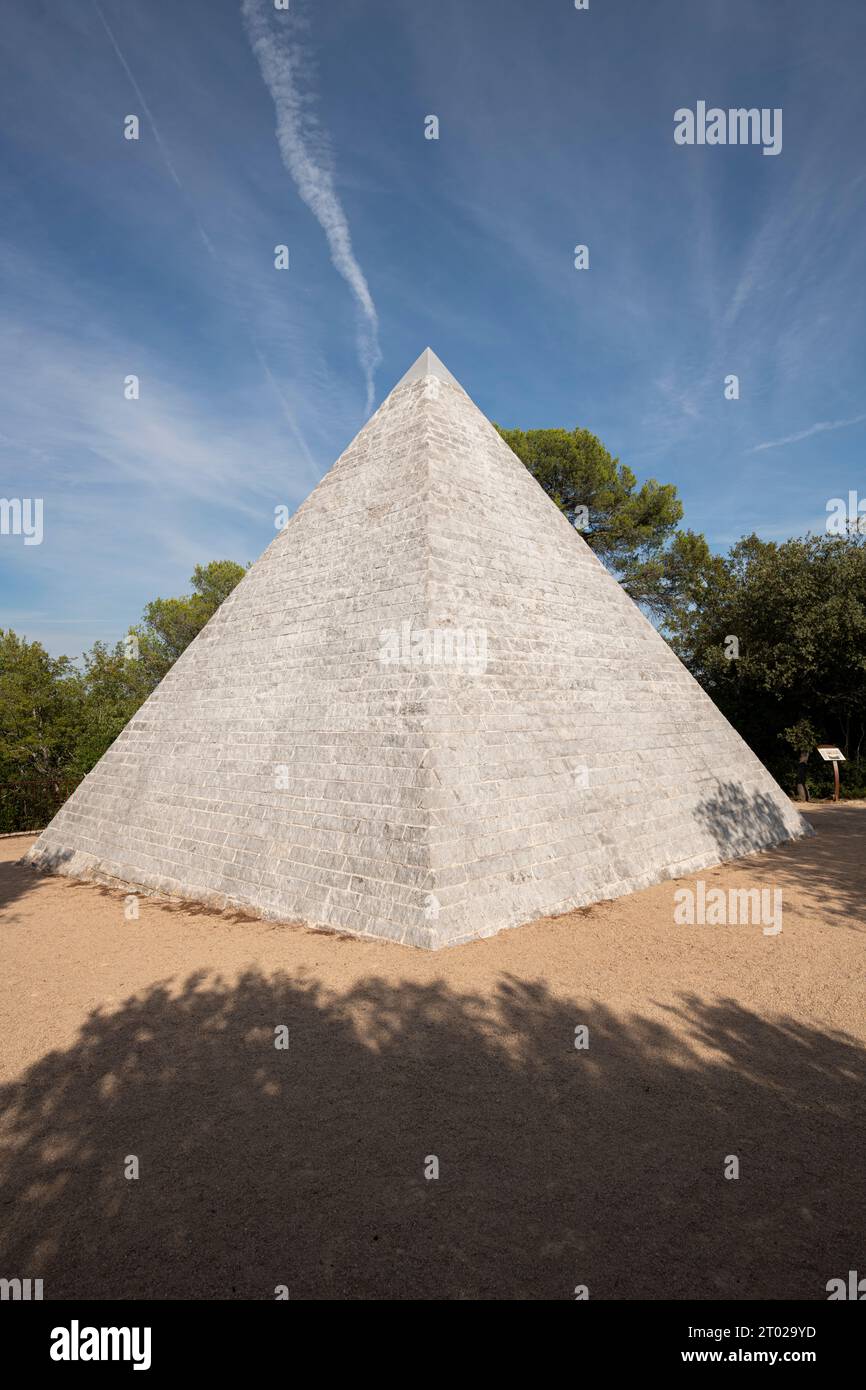 The Tourves Pyramid in Var, France, is a unique 18th-century factory ...
