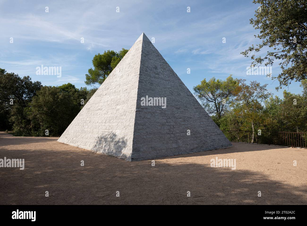 The Tourves Pyramid in Var, France, is a unique 18th-century factory built by Omar de Valbelle.  In 2022, a restoration campaign reinstated its origin Stock Photo