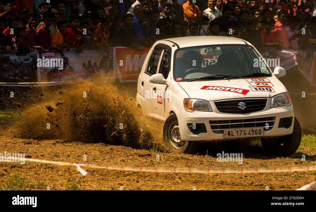 Car dirt race in kakkoor kerala, dirt,drifting Stock Photo - Alamy
