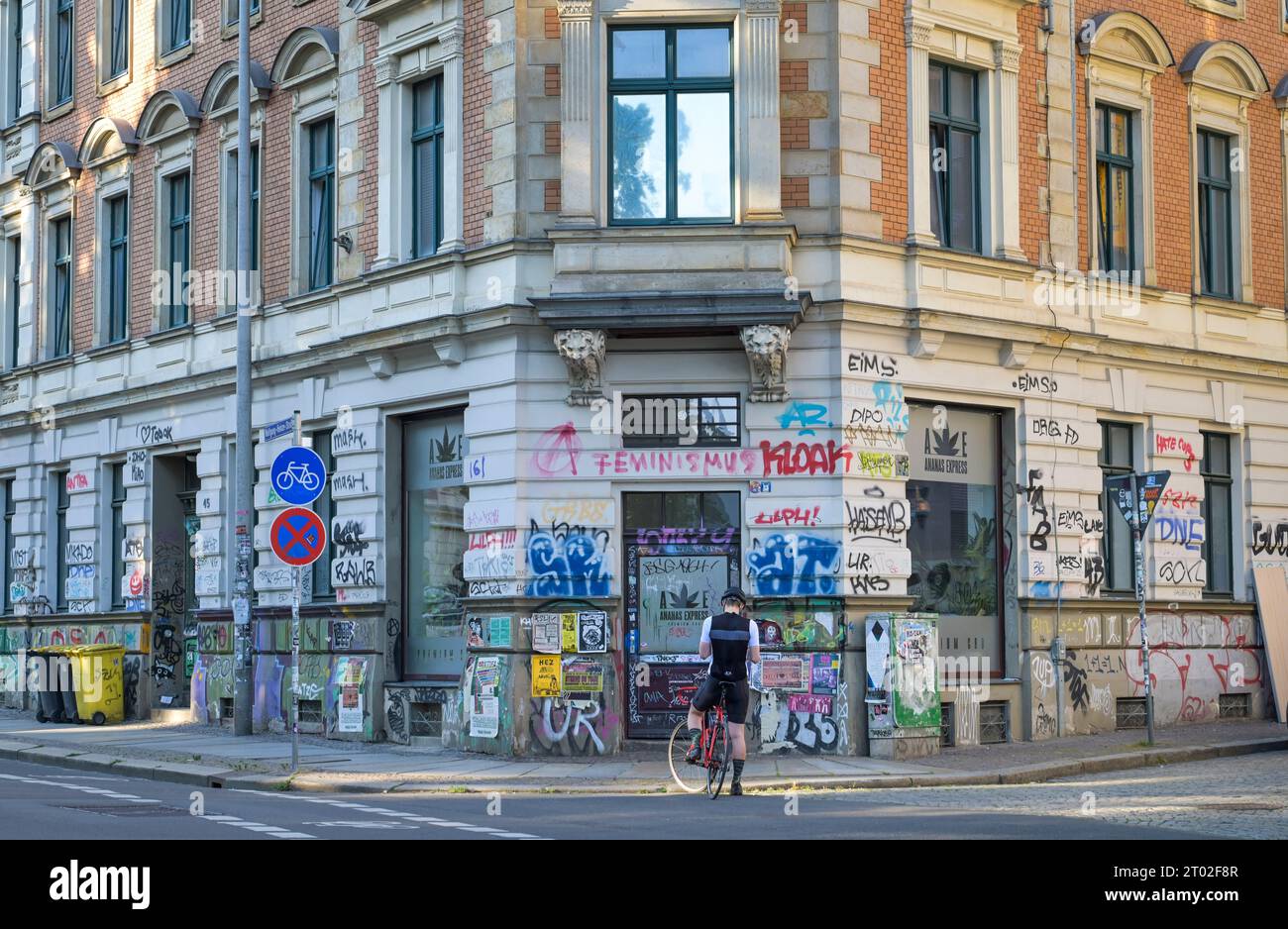 Wohnhaus, Altbau, Graffitis, WolfgangHeinzeStraße, Connewitz, Leipzig