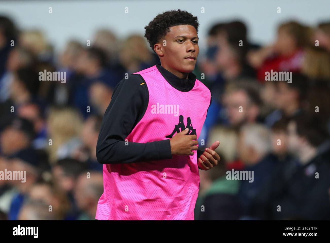 Tyrell Sellars-Fleming #41 of Hull City warms up during the Sky Bet Championship match Ipswich Town vs Hull City at Portman Road, Ipswich, United Kingdom, 3rd October 2023  (Photo by Gareth Evans/News Images) Stock Photo