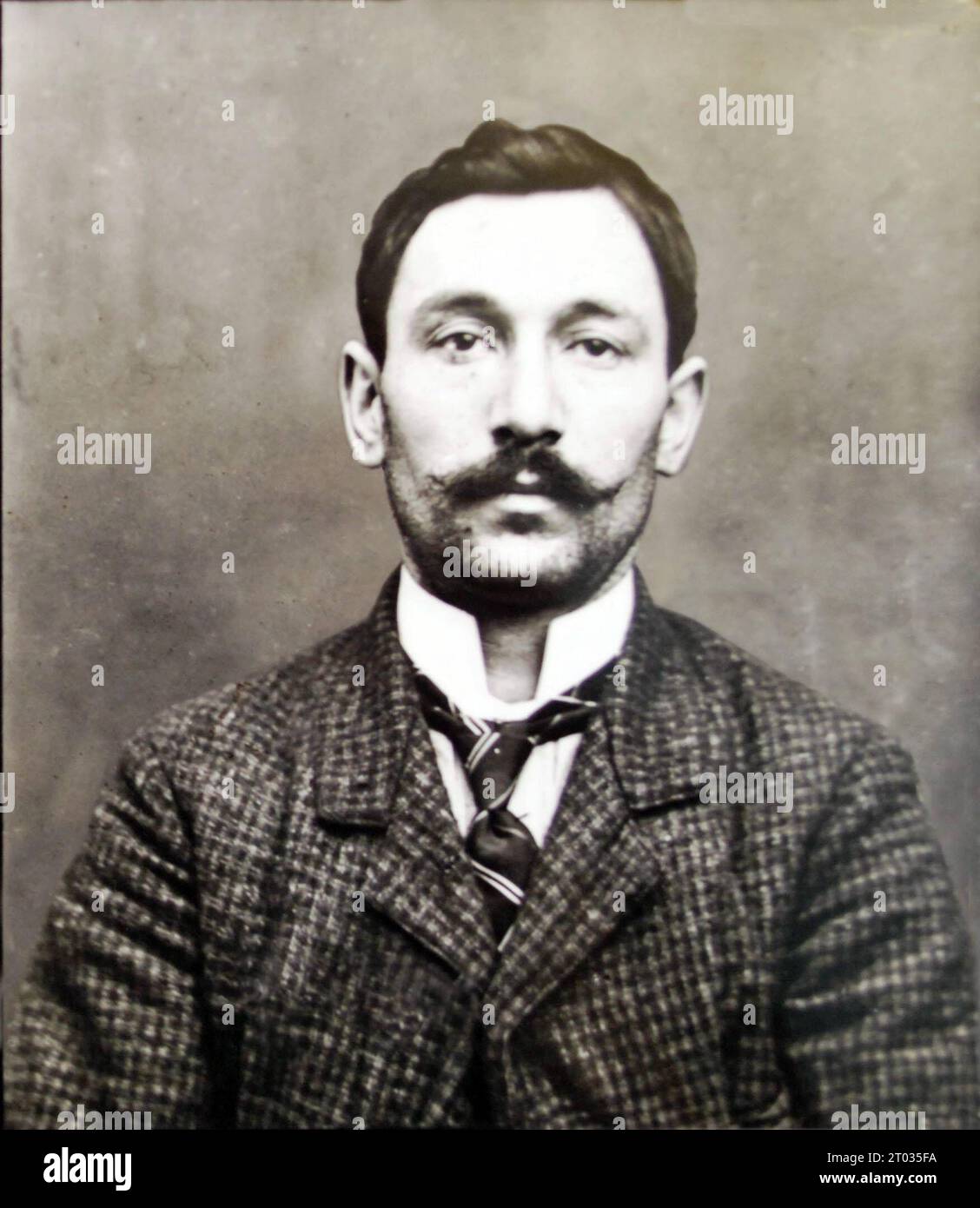 Vincenzo Peruggia (1881 – 1925) Italian museum worker, artist and thief, most famous for stealing the Mona Lisa from the Louvre museum in Paris on 21 August 1911. Vincenzo Peruggia, believed to have stolen the Mona Lisa in 1911. Stock Photo