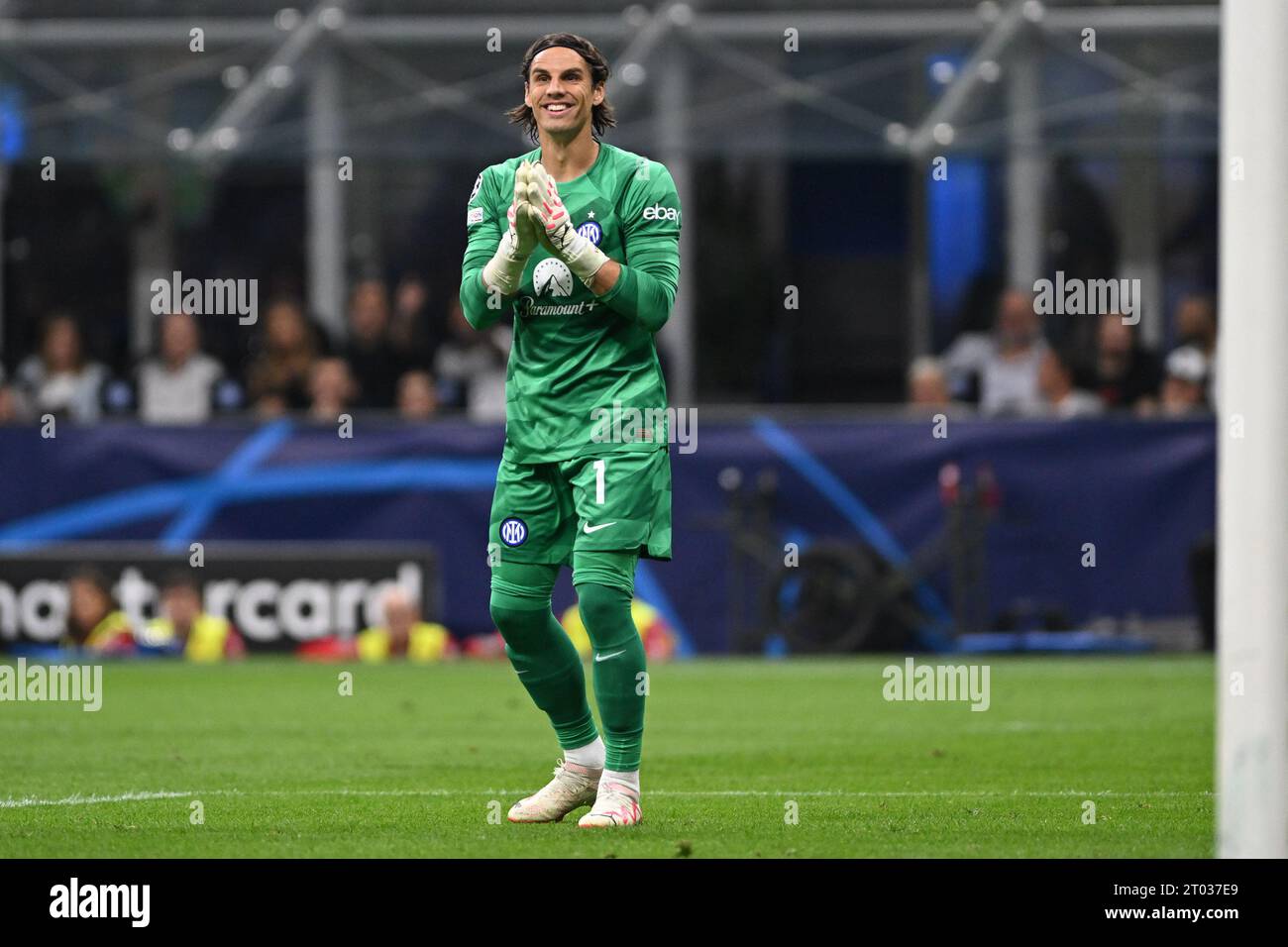 Milan, Italy. 03rd Oct, 2023. Yann Sommer of FC Inter during the UEFA Champions League match between Inter FC Internazionale and SL Benfica, on October 3, 2023, at Giuseppe Meazza San Siro Siro stadium in Milan, Italy. Photo Tiziano Ballabio Credit: Tiziano Ballabio/Alamy Live News Stock Photo