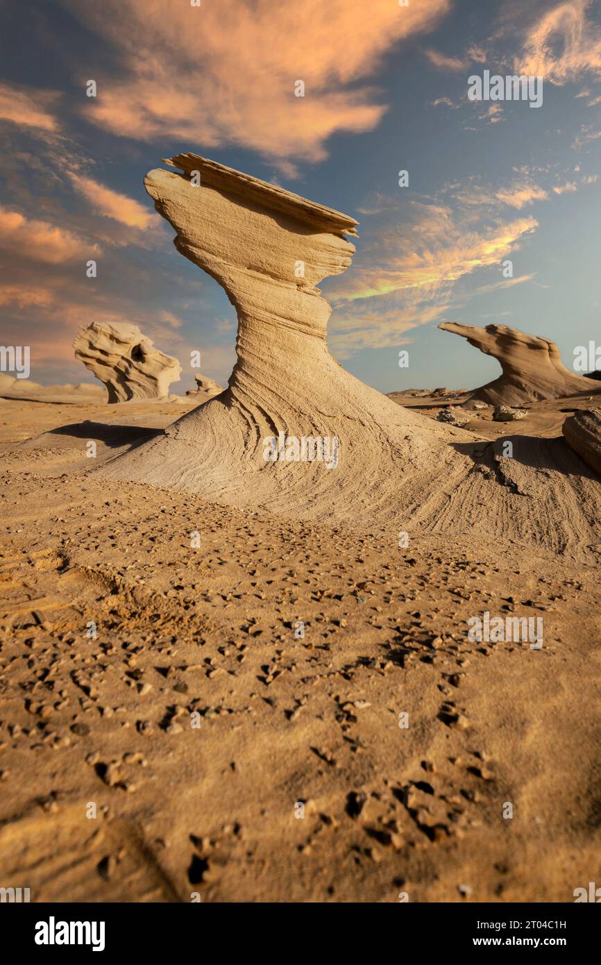 Abu dhabi fossil rocks hi-res stock photography and images - Alamy