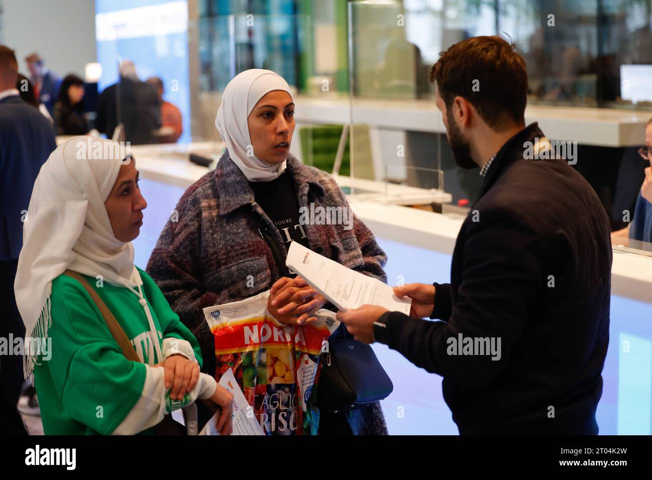 Jobmesse für Geflüchtete, organisiert von Berliner Jobcenter, die IHK