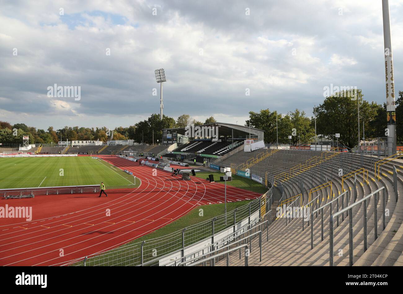 Blick in das ulmer donaustadion hi-res stock photography and images