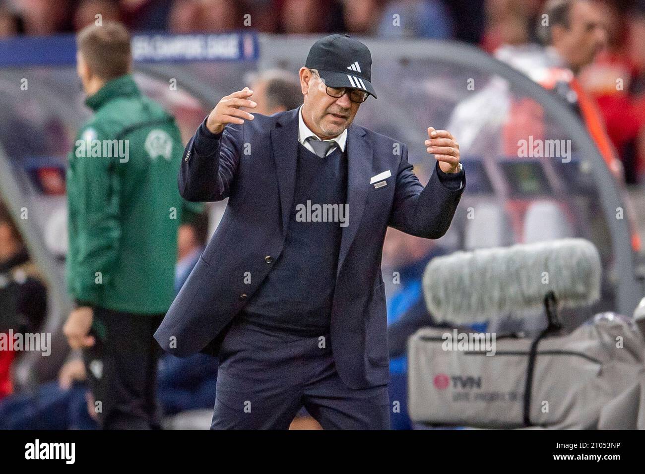 Urs Fischer (1. FC Union Berlin Trainer) frustriert UEFA Champions