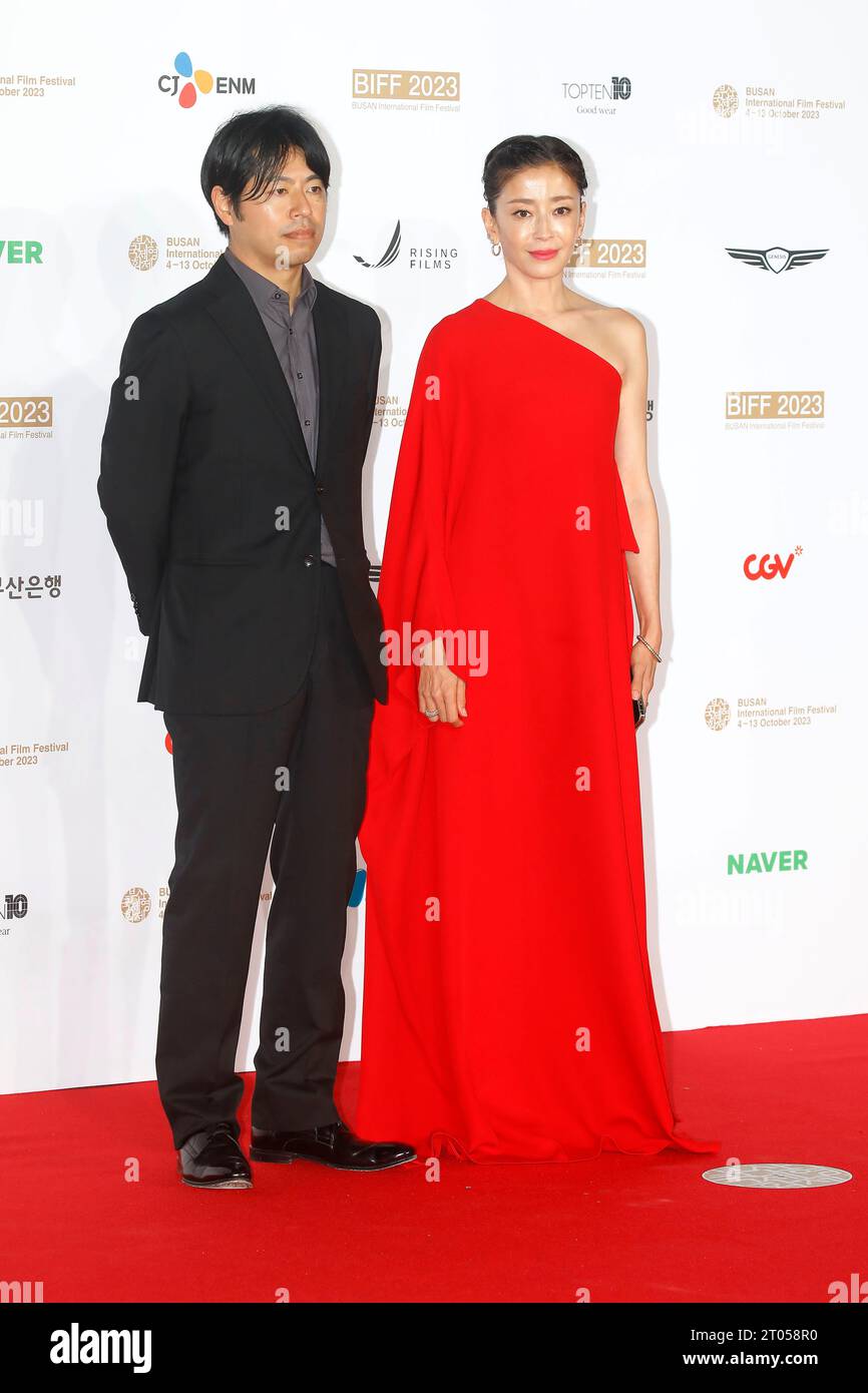 October 4, 2023, BUSAN, SOUTH KOREA: Oct 4, 2023-Busan, South Korea-Director Ishii Yuya and Actress Miyazawa Rie pose for photowall during the 28th Busan International Film Festival Red Carpet Event at Busan Cinema Center in Busan, South Korea (Credit Image: © Ryu Seung-Il/ZUMA Press Wire) EDITORIAL USAGE ONLY! Not for Commercial USAGE! Stock Photo