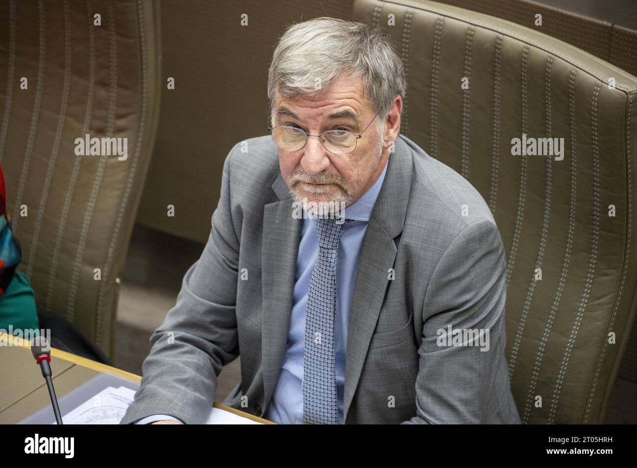 Brussels, Belgium. 04th Oct, 2023. N-VA's group chairman Wilfried Vandaele pictured during a plenary session of the Flemish Parliament in Brussels, Wednesday 04 October 2023. BELGA PHOTO NICOLAS MAETERLINCK Credit: Belga News Agency/Alamy Live News Stock Photo