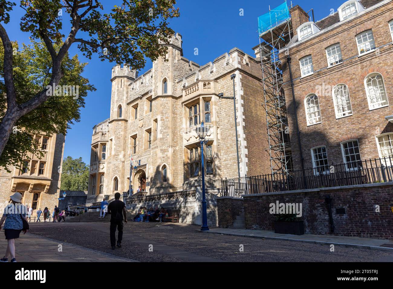 royal-regiment-of-fusiliers-headquarters-and-museum-tower-of-london