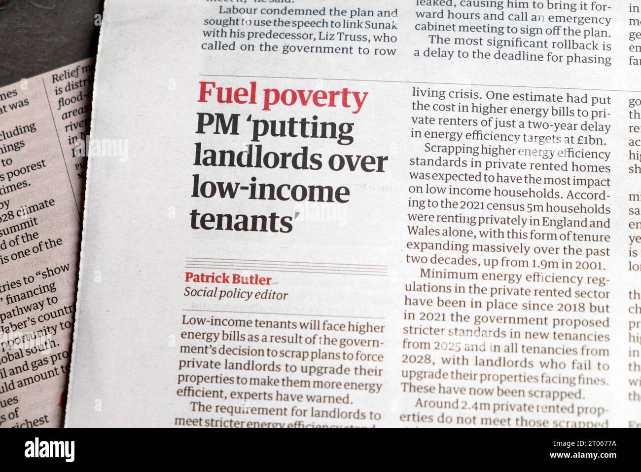 Fuel poverty Rishi Sunak PM 'putting landlords over low-income tenants' Guardian newspaper headline cutting 21 September 2023 London UK Stock Photo
