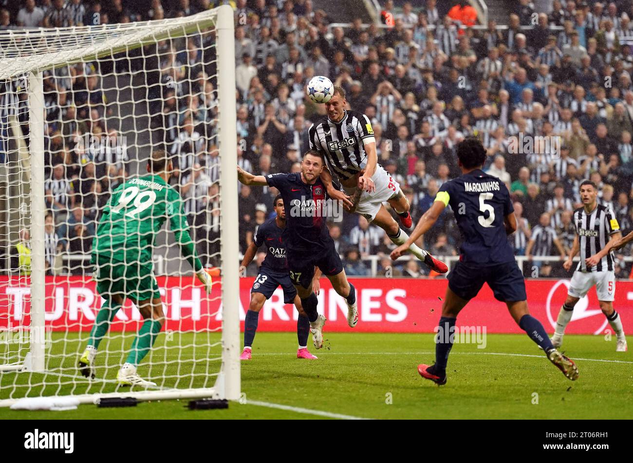 Newcastle United's Dan Burn scores their side's second goal of the game during the UEFA Champions League Group F match at St. James' Park, Newcastle upon Tyne. Picture date: Wednesday October 4, 2023. Stock Photo