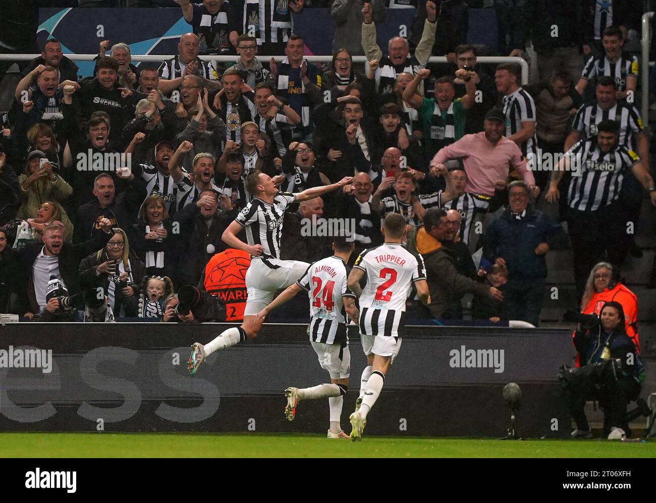 Newcastle United's Sean Longstaff celebrates scoring their side's third goal of the game during the UEFA Champions League Group F match at St. James' Park, Newcastle upon Tyne. Picture date: Wednesday October 4, 2023. Stock Photo