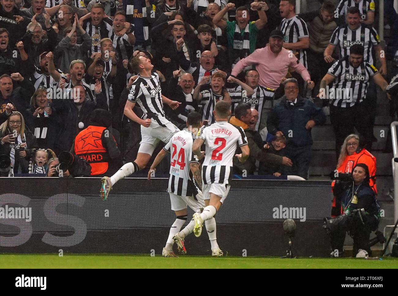 Newcastle United's Sean Longstaff celebrates scoring their side's third goal of the game during the UEFA Champions League Group F match at St. James' Park, Newcastle upon Tyne. Picture date: Wednesday October 4, 2023. Stock Photo