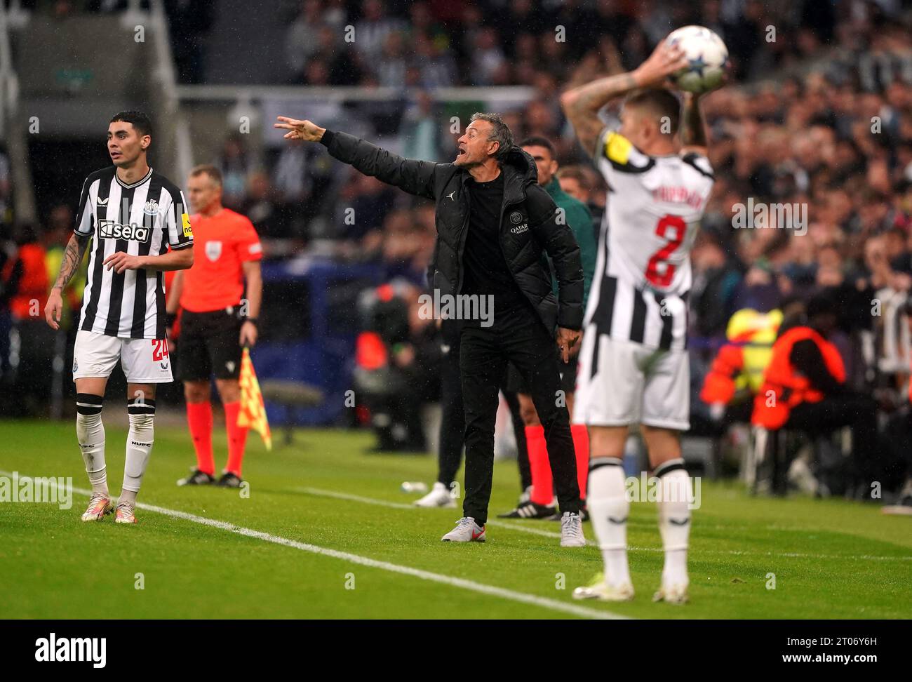 Paris Saint-Germain manager Luis Enrique during the UEFA Champions League Group F match at St. James' Park, Newcastle upon Tyne. Picture date: Wednesday October 4, 2023. Stock Photo