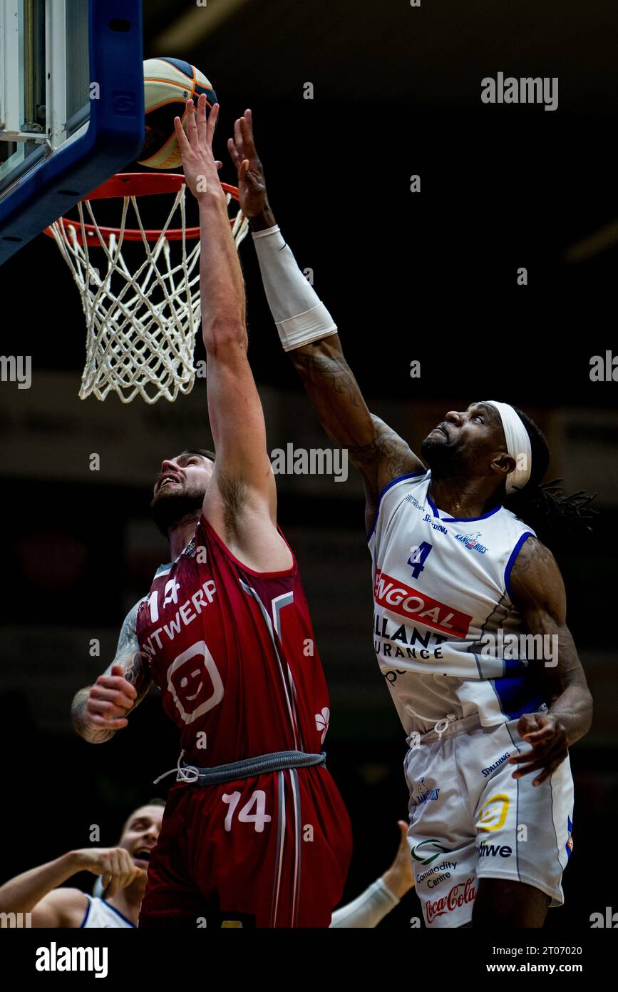 Mechelen, Belgium. 04th Oct, 2023. Antwerp's Roby Rogiers and Mechelen