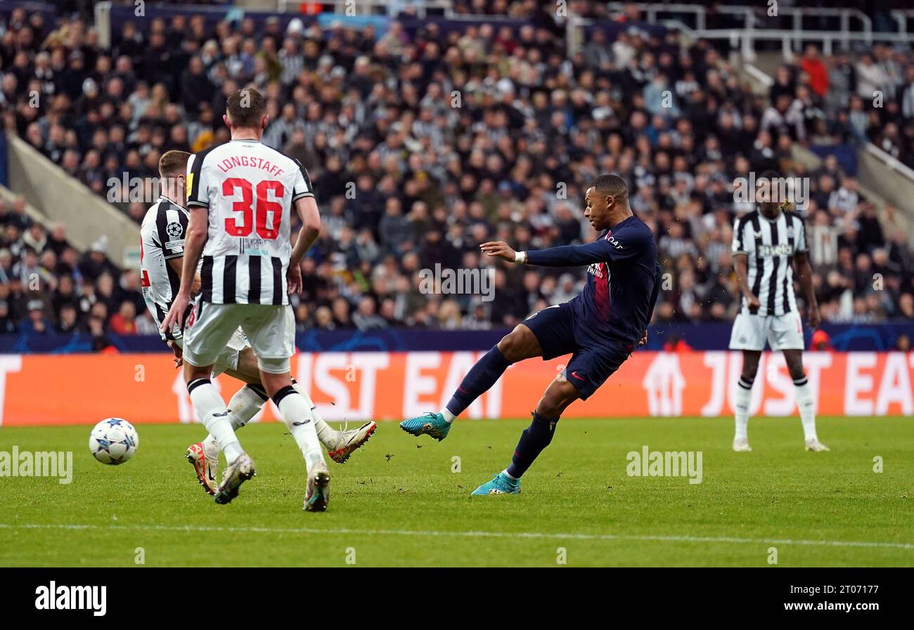 Paris Saint-Germain's Kylian Mbappe shoots during the UEFA Champions League Group F match at St. James' Park, Newcastle upon Tyne. Picture date: Wednesday October 4, 2023. Stock Photo