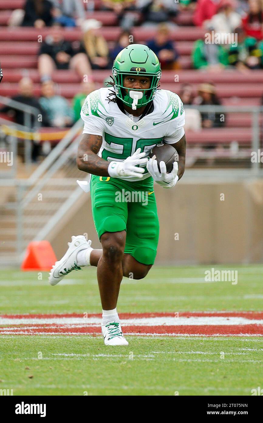 PALO ALTO, CA - SEPTEMBER 30: Oregon Ducks RB Jordan James (20) heads ...