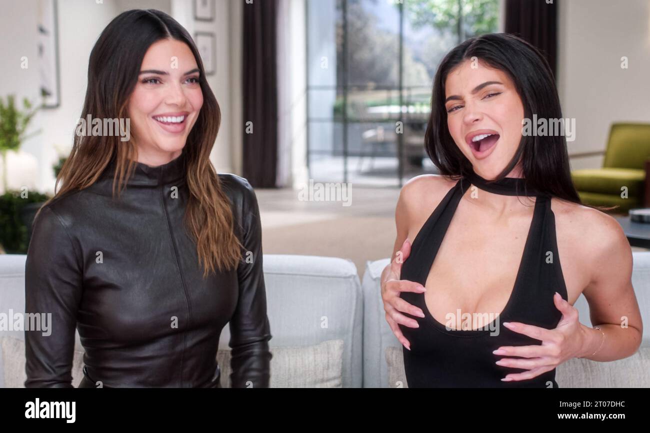USA. Kylie Jenner and Kendall Jenner in a scene from the (C)Hulu