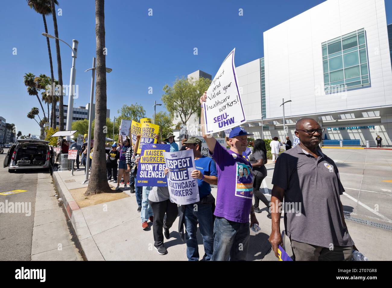 Los Angeles, USA. 04th Oct, 2023. 75000 unionized SEIUUHW workers went