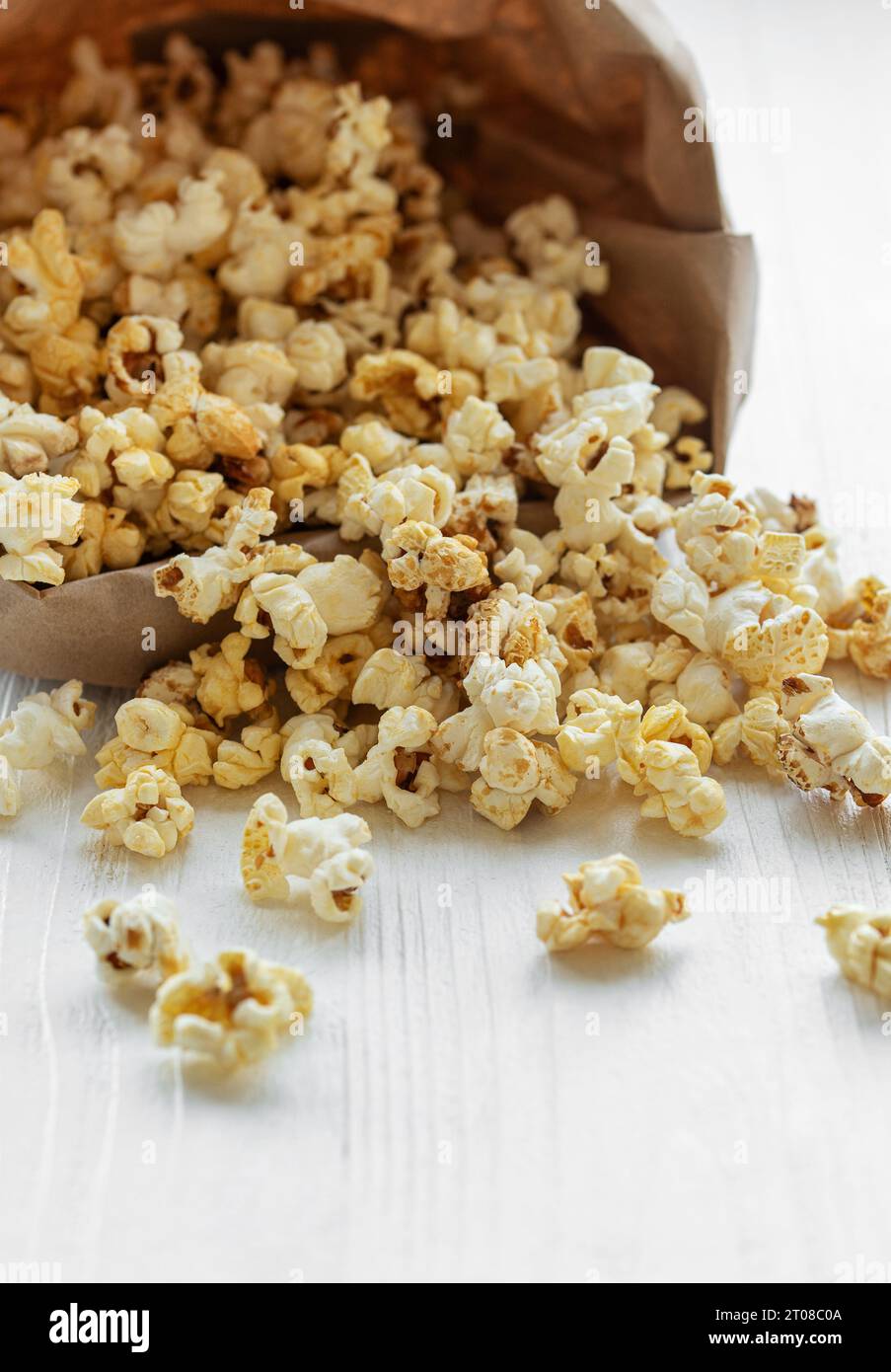 Making popcorn with an electric popper at home Stock Photo - Alamy