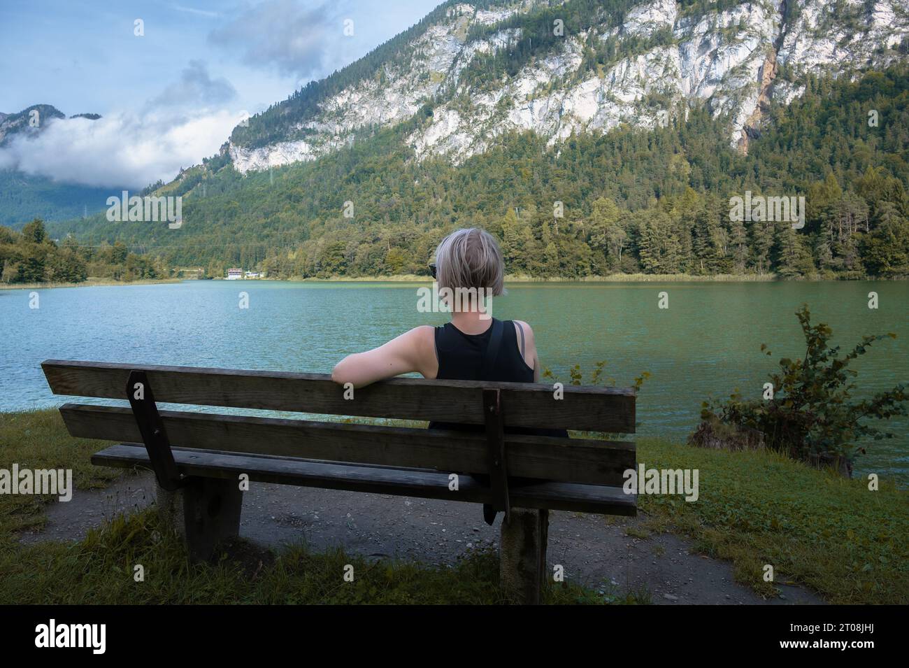 Stunning rear view female hi-res stock photography and images - Alamy