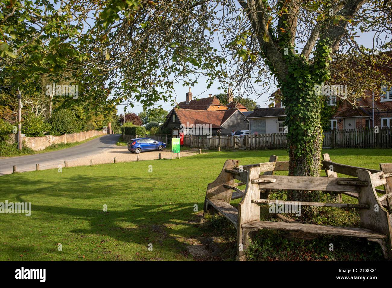 Minstead Minstead village hi-res stock photography and images - Alamy