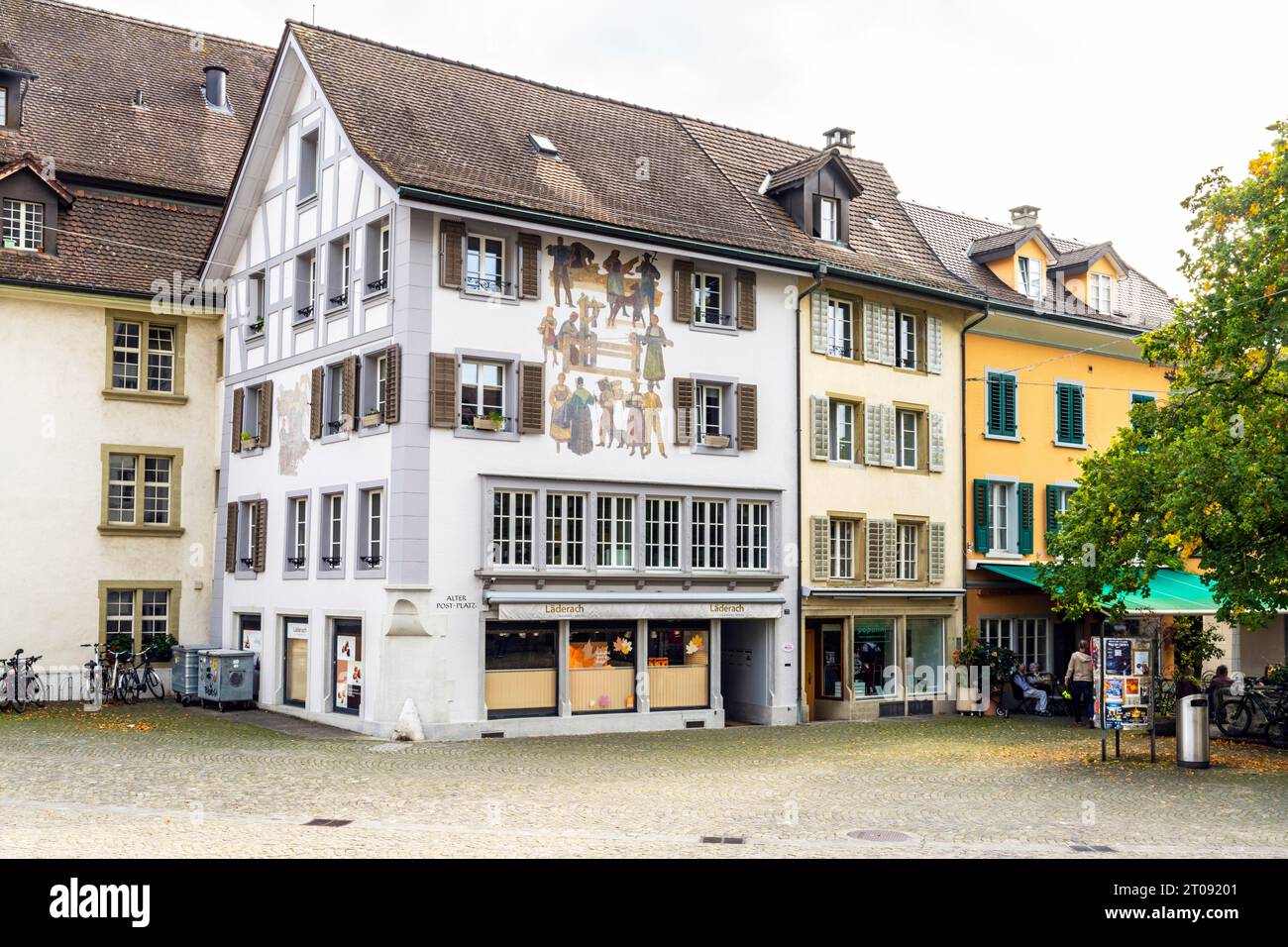 Traditional building by Old post office square (Alter Postplatz) in Zofingen old town, canton of Aargau, Switzerland. The town was founded in 1201 by Stock Photo