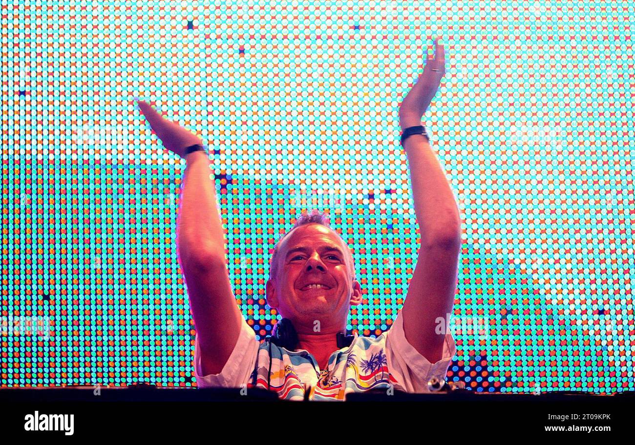 File photo dated 17/06/06 of Norman Cook, aka Fatboy Slim at the Big Beach party in Portrush, Northern Ireland. The British DJ has announced he is set to headline a Halloween party in Derry, Northern Ireland on October 21. (Niall Carson/PA) NOTE TO EDITORS: This image must only be used in conjunction with PA story IRISH FatboySlim IrishExtra Stock Photo