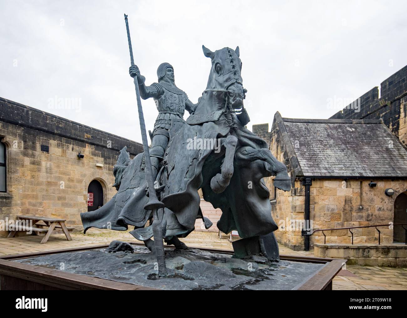 Alnwick Castle Northumberland 11th Century substantially intact castle in the county of Northumberland,UK.Statue of Harry Hotspur,Courtyard, Alnwick. Stock Photo