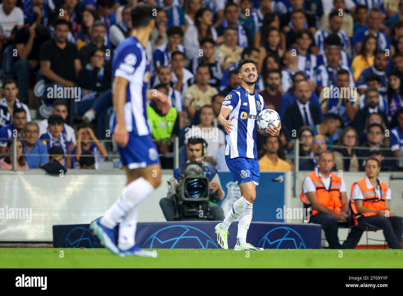 Stephen Eustáquio (FC Porto) and in action during the UEFA Champions League Group H, Game 2, match between FC Porto and FC Barcelona Stock Photo