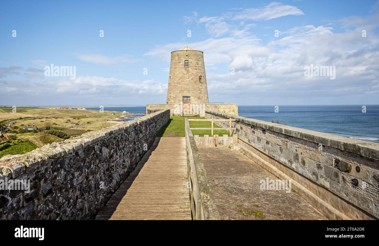 View of the round tower at end of ramparts in Bamburgh Castle, Bamburgh ...