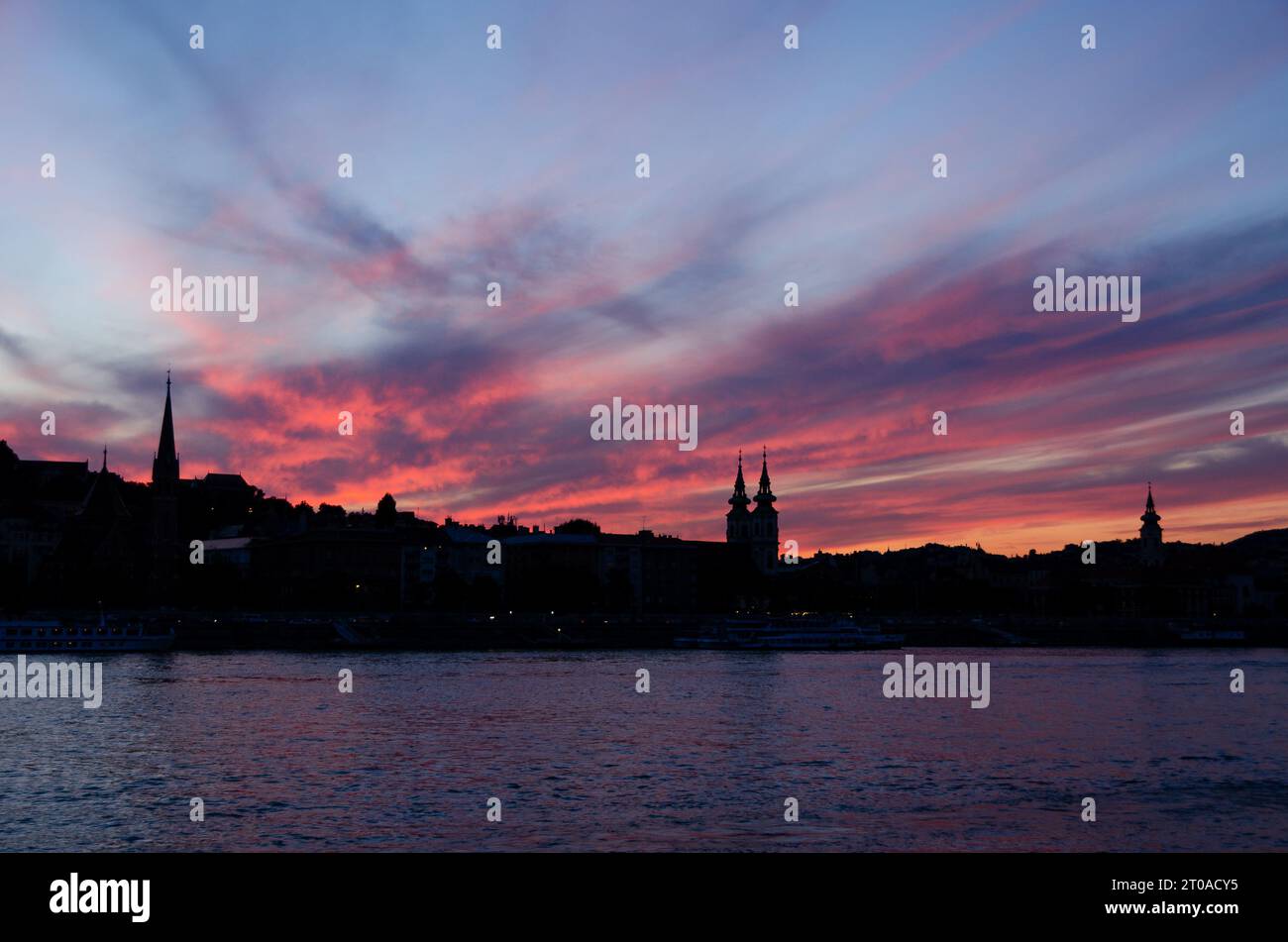 Sunset in budapest hi-res stock photography and images - Alamy